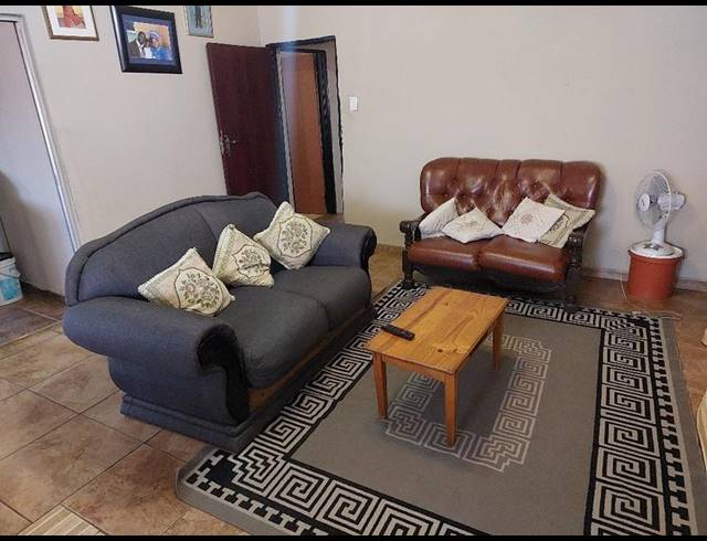 3 BEDROOM HOUSE FOR SALE IN SILUMA VIEW